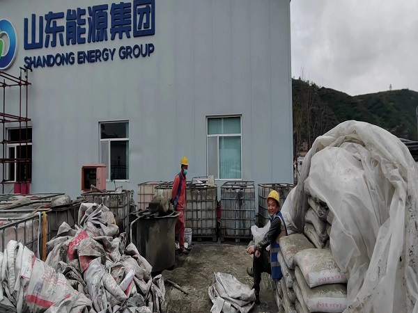 哈巴河厂房地面下沉注浆加固